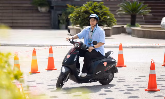 Khách hàng Việt nói về VinFast Evo Lite Neo: Thiết kế không lỗi mốt, 'lợi chồng lợi' về chi phí