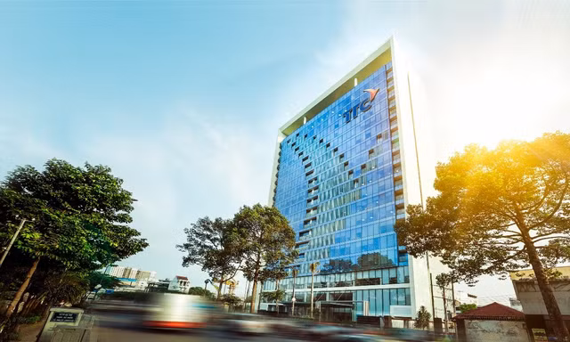 Nhìn từ các công bố giao dịch cổ phiếu SBT