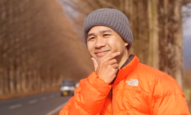 Phạm Đình Tiến 'gieo' nụ cười qua điêu khắc