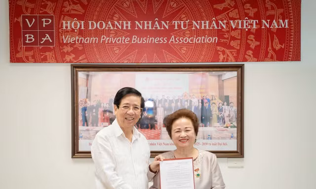 Madame Nguyễn Thị Nga được giao giữ chức Quyền Chủ tịch Hội Doanh nhân Tư nhân Việt Nam