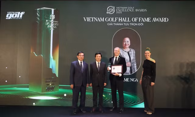 Chủ tịch Tập đoàn BRG được vinh danh 2 giải thưởng lớn tại Vietnam Golf Excellence Awards 2025