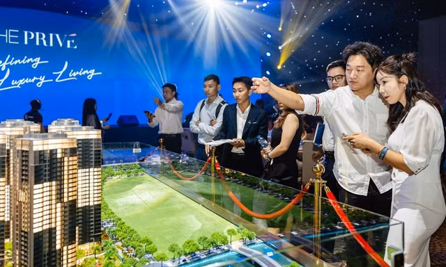 Khách hàng người nước ngoài quan tâm đặc biệt The Privé
