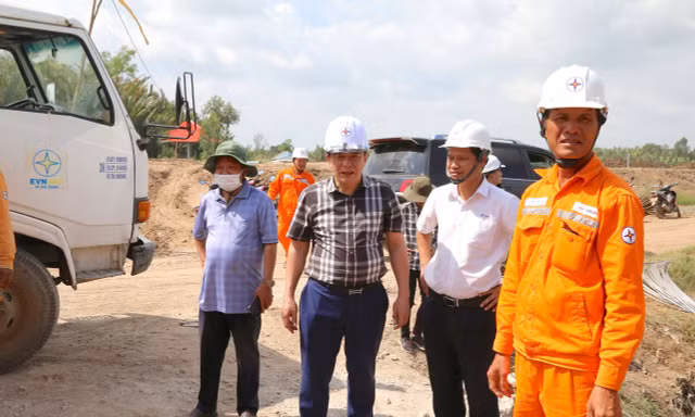 Về đích công trình đường dây 110kV Trần Đề - Trạm 220kV Sóc Trăng tại Cần Thơ