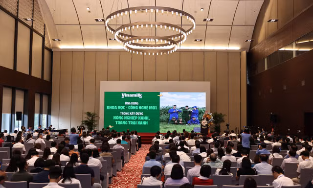 Vinamilk khẳng định vai trò tiên phong chuyển đổi xanh trong nông nghiệp tại hội nghị khoa học quốc gia