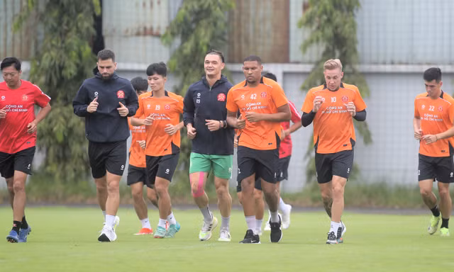 Sacombank đồng hành cùng CLB bóng đá Công an TPHCM chinh phục V-league 2025-2026