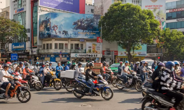 Thành phố chuyển động: Vì sao xe máy vẫn là ‘bạn đồng hành’ số 1 của người Việt trẻ