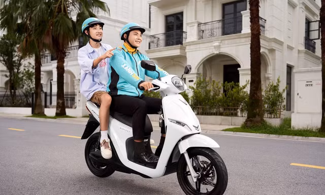 GSM miễn phí thuê, đổi pin 3 năm cho tài xế Xanh SM Bike