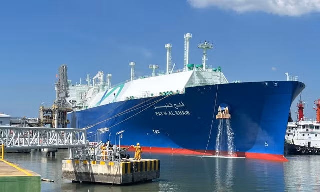 Tàu chở 63.000 tấn LNG cập cảng, PV GAS đảm bảo khí cho sản xuất điện và công nghiệp