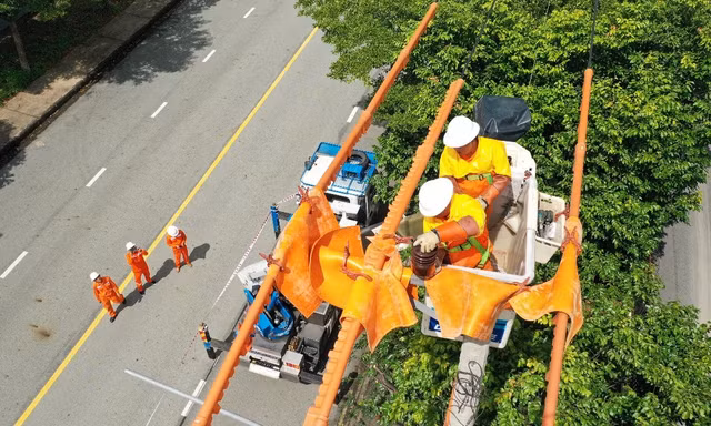 Nhiều giải pháp đảm bảo điện trong mùa nắng nóng khu vực phía Nam