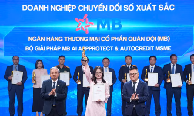 MB nhận giải thưởng Chuyển đổi số Việt Nam 2025 với bộ giải pháp công nghệ tiên phong