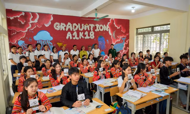 Hành trình Từ Trái Tim: Gieo tri thức, khơi khát vọng nơi đầu nguồn sông Đà