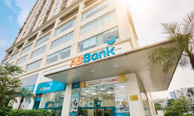 ABBank triển khai trả cổ tức bằng cổ phiếu tỷ lệ 15%, khởi động lộ trình tăng vốn thêm hơn 6.000 tỷ đồng 