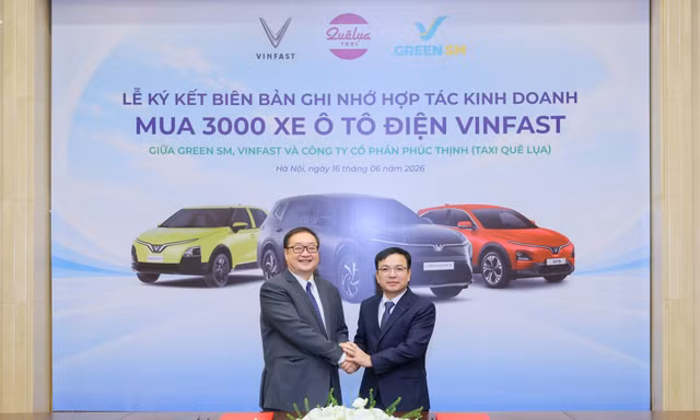 Taxi Quê Lụa tăng tốc chuyển đổi xanh, mua thêm 2.000 ô tô điện VinFast thông qua Green SM