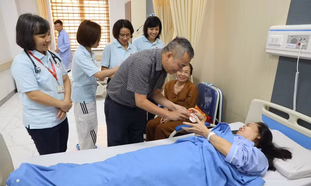 Bệnh viện Đại học Y Hà Nội lan tỏa giá trị nhân văn qua hoạt động thiện nguyện