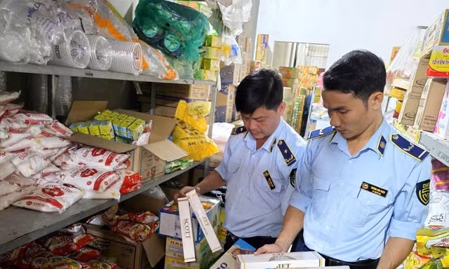 Chống thuốc lá lậu cần khóa 'đầu ra' bán lẻ