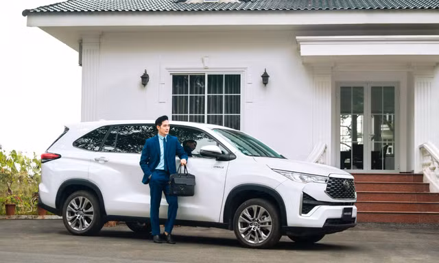 Toyota Innova Cross sẵn sàng chinh phục khách hàng qua trải nghiệm lái thử cuối năm