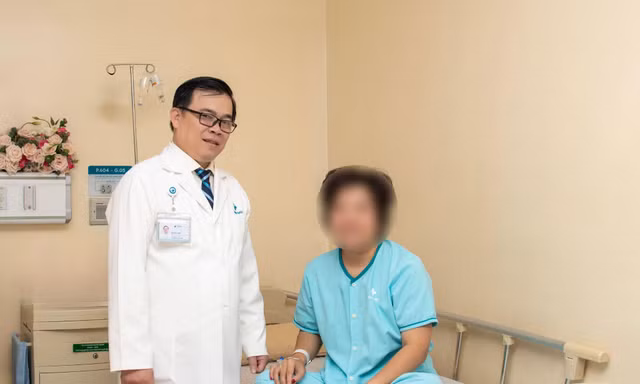 Phát hiện khối u lớn, không đau: Lời cảnh báo từ bác sĩ sản khoa