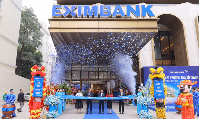 Eximbank khai trương trụ sở chính tại Hà Nội, đánh dấu bước chuyển mình trong chiến lược phát triển