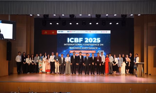 Kết nối mạng lưới học thuật toàn cầu thông qua Diễn đàn học thuật Quốc tế về Kinh tế - Tài chính