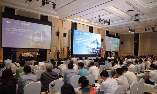 Chuyên gia Việt Nam và quốc tế 'hiến kế' thúc đẩy hồ sơ bệnh án điện tử, xây dựng bệnh viện thông minh