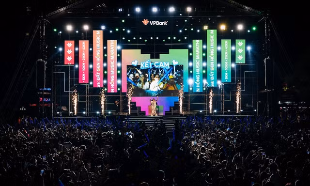 ISAAC, MONO bùng nổ tại đêm nhạc Prime Night - VPBank Đất Sen Hồng Music Marathon 2025