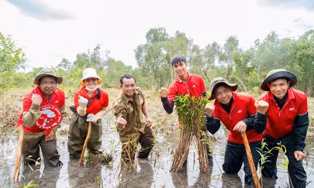 J&T Express và hành động thiết thực hỗ trợ cán bộ, nhân viên vùng thiên tai