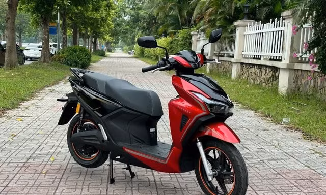 VinFast Kinet có gì hỗ trợ người dùng trong mùa mưa?