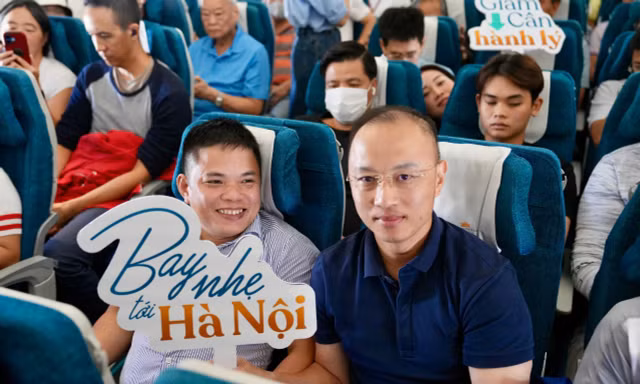 Vietnam Airlines giảm phát thải 2,43 tấn CO2 trong chiến dịch 'Bay nhẹ tới Hà Nội'
