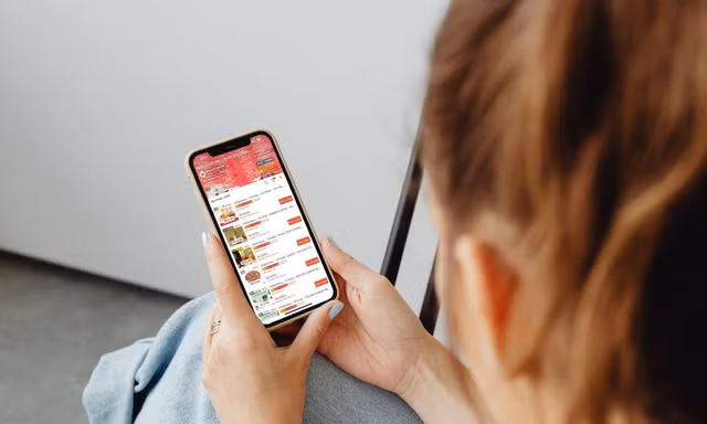 ShopeeFood tạo sức hút mới trên thị trường đặt món trực tuyến với 'Trùm Deal Lên Live'