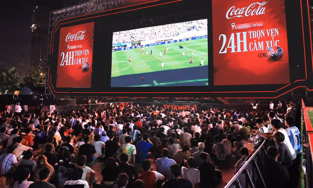 TPHCM sôi động với 2 đại sự kiện kín khách trong đêm Chung kết World Cup 2026