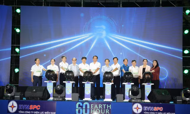 Các đơn vị EVNSPC sôi nổi hưởng ứng Chiến dịch Giờ Trái đất 2026 