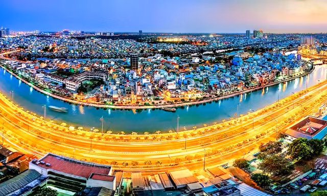 Kinh tế Việt Nam vững vàng vào chặng đua cuối