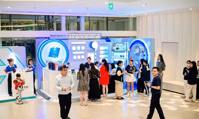 Dermall Matrix tạo 'cơn sốt' sau 9 ngày Pop-up Store tại Hà Nội: Trải nghiệm chăm sóc da ECM gây tiếng vang lớn