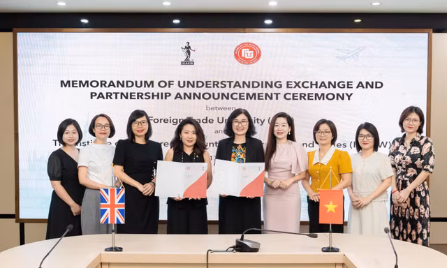 ICAEW và Trường Đại học Ngoại thương hợp tác đào tạo chương trình Cử nhân Kiểm toán tích hợp Công nghệ 