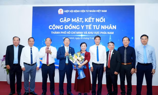 Kết nối sức mạnh y tế tư nhân phía Nam: Madam Trần Thị Lâm giữ vai trò Chủ tịch chi hội