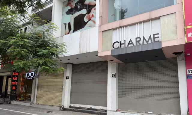Đằng sau việc ồ ạt trả cửa hàng mặt phố Hà Nội
