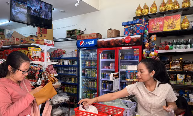 Kê khai doanh thu tăng, thuế các năm trước có bị tính lại?