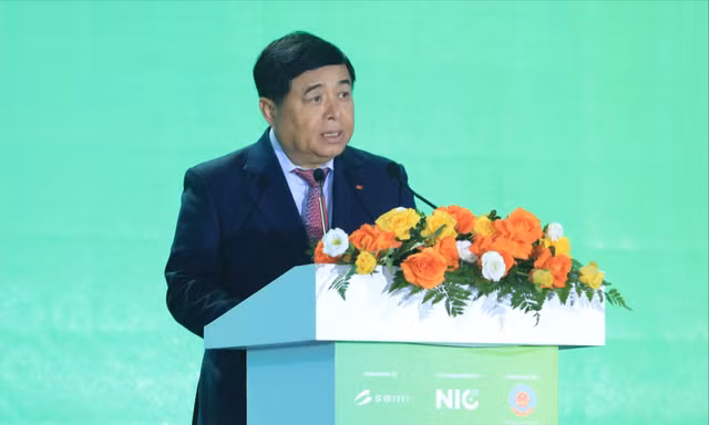 Phát triển bán dẫn: Việt Nam đi sau nhưng nỗ lực 'đuổi kịp, tiến cùng và vượt lên'