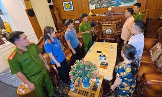Khám xét khẩn cấp nơi làm việc của ‘bầu’ Đoan