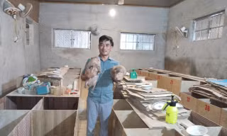 Bùi Văn Tú tại mô hình phát triển kinh tế của gia đình