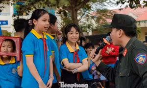 Tuổi trẻ TPHCM chung tay lo Tết sớm cho người dân, thiếu nhi vùng biên Lâm Đồng