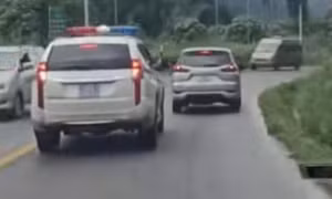 CSGT nối 'hành lang' hơn 300km đưa sản phụ nguy cấp đi cấp cứu