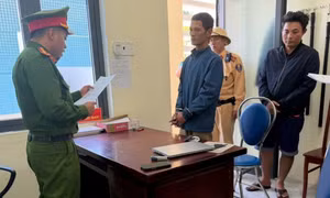 Khởi tố hai giám đốc dùng vỏ bọc doanh nghiệp để khai thác khoáng sản trái phép