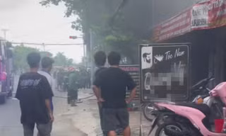 Tưới xăng đốt tiệm giặt, nam thanh niên bị bỏng nặng