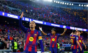 Raphinha và Lewandowski cùng lập cú đúp, Barcelona hủy diệt Newcastle 7-2 tại Champions League