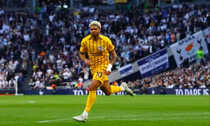Brighton ghi bàn phút bù giờ, Tottenham nối dài chuỗi 15 trận không thắng