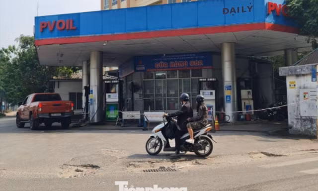 Giá liên tục tăng cao, vì sao nhiều cây xăng bán lỗ? 