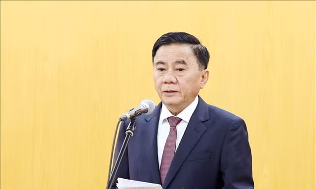 Ông Trần Cẩm Tú giữ chức Thường trực Ban Bí thư