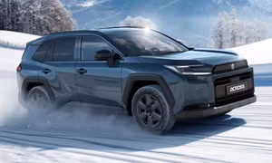 SUV bán chạy nhất của Toyota có phiên bản ‘song sinh’