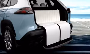 Toyota Corolla Cross bản đặc biệt có trang bị giống Rolls-Royce